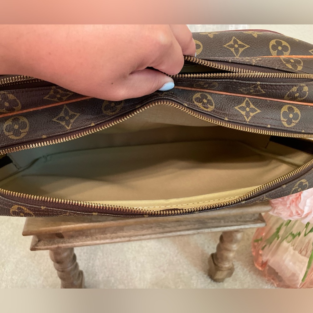 Louis Vuitton Reporter GM - Picture 11 of 16
